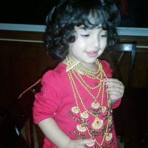 Meet your Posher, Naila